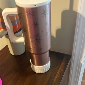 Snowflake Insulated Travel Mug - Rose Gold